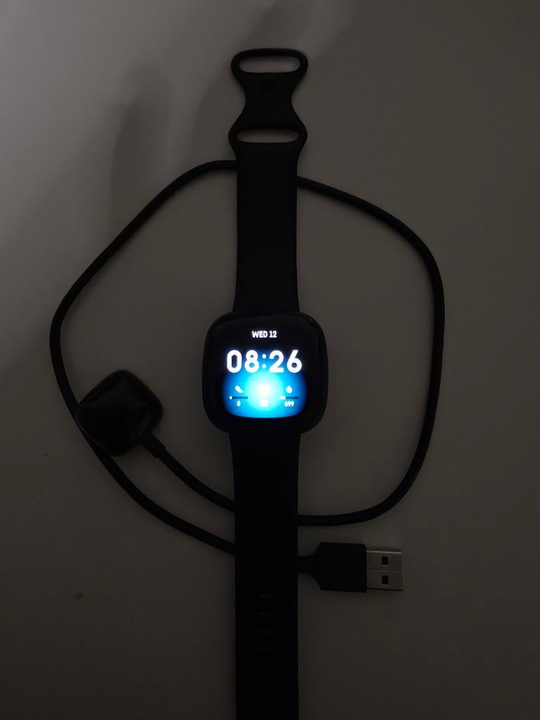 Fitbit Versa 3 sporthorloge, Étanche, Enlèvement, Utilisé, Fitbit