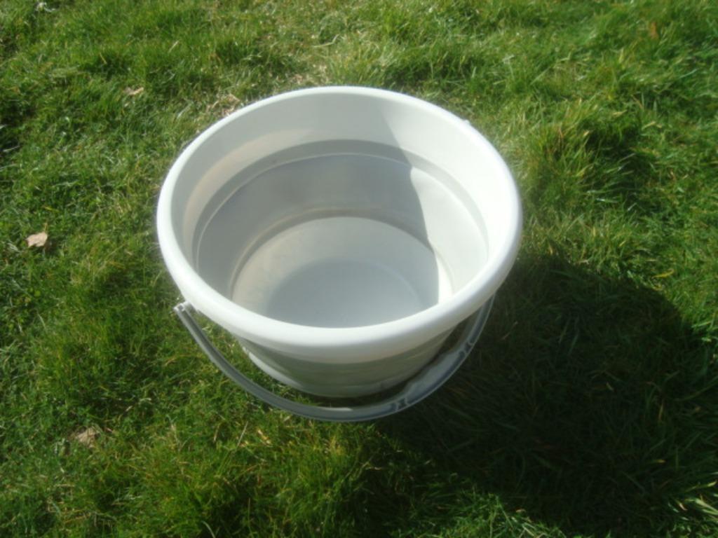 seau 10 L, pliable compact pour camping, Envoi, Comme neuf