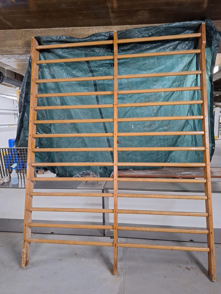 Espalier de gymnastique ancien en bois, Enlèvement, Comme neuf