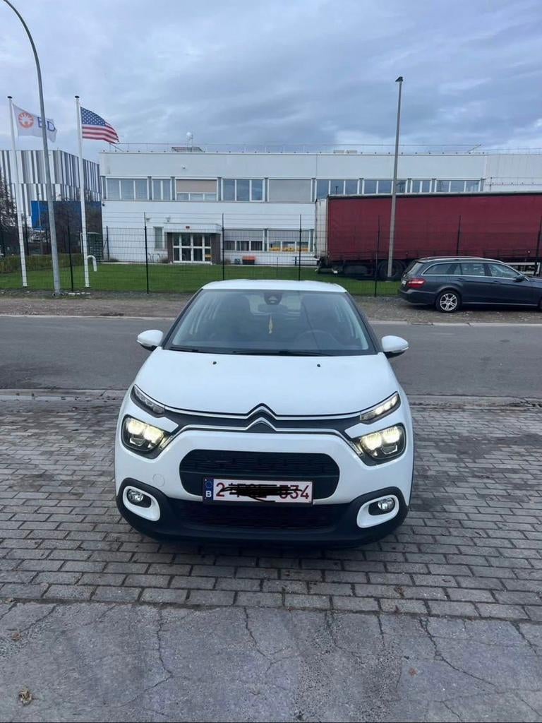 Citroen c3 is een voertuigmodel uit 2022 / 1.2 motor manuel, Auto's, Citroën, Wit, Handgeschakeld, 5 deurs, Particulier