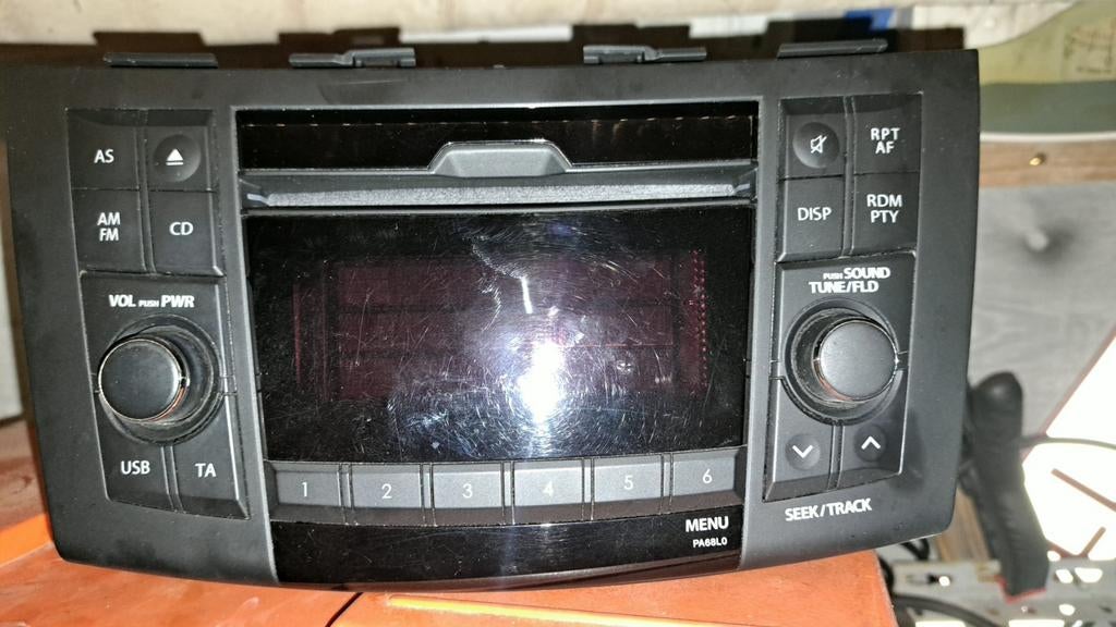 Radio suzuki swift 2011, Enlèvement