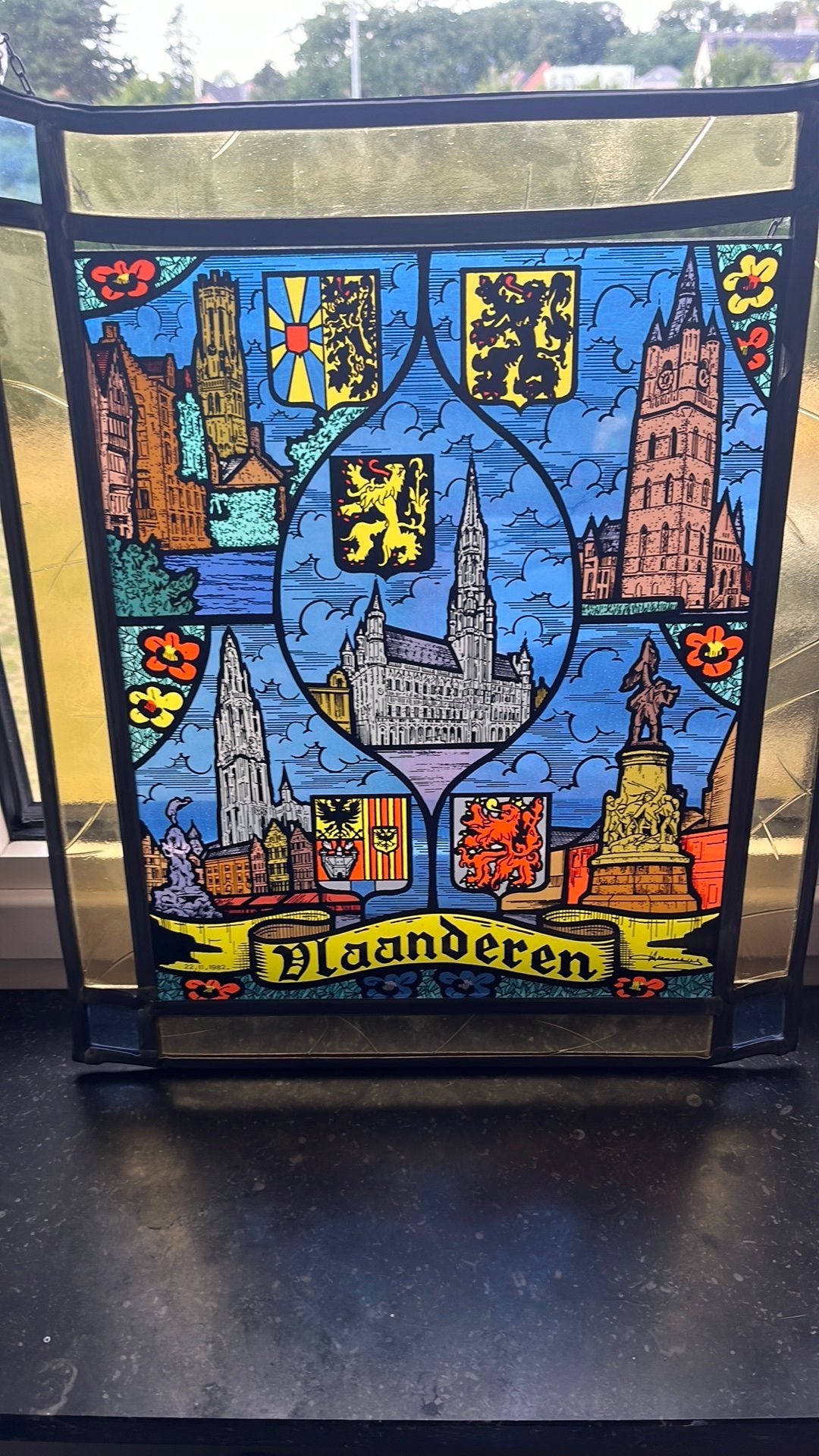 Glasraam in lood  met draagkrachtige ketting / Vlaanderen, Ophalen of Verzenden