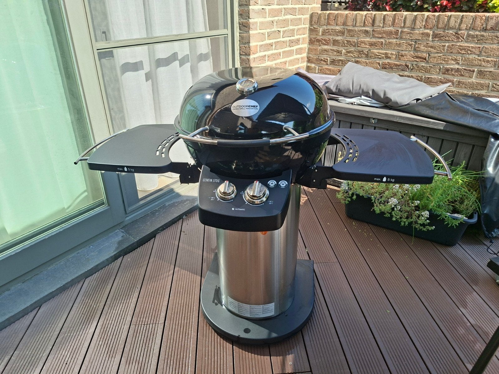 Luxe Gasbarbeque van outdoorchef genova 570 g dubbelpits ., Tuin en Terras, Ophalen
