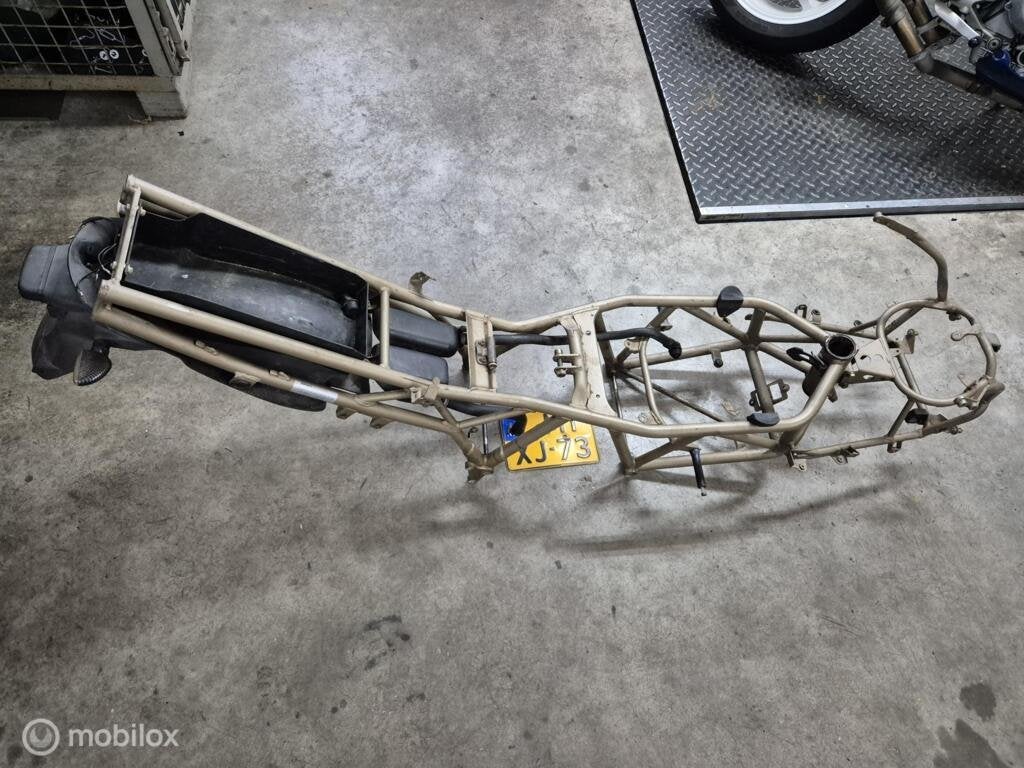 Frame kenteken kader SSie Sport Supersport 900 900ie 750, Enlèvement ou Envoi, Factorystore.service@ducati.com, Via Antonio Cavalieri Ducati, 74/5, 74/6, 40132 Bologna BO