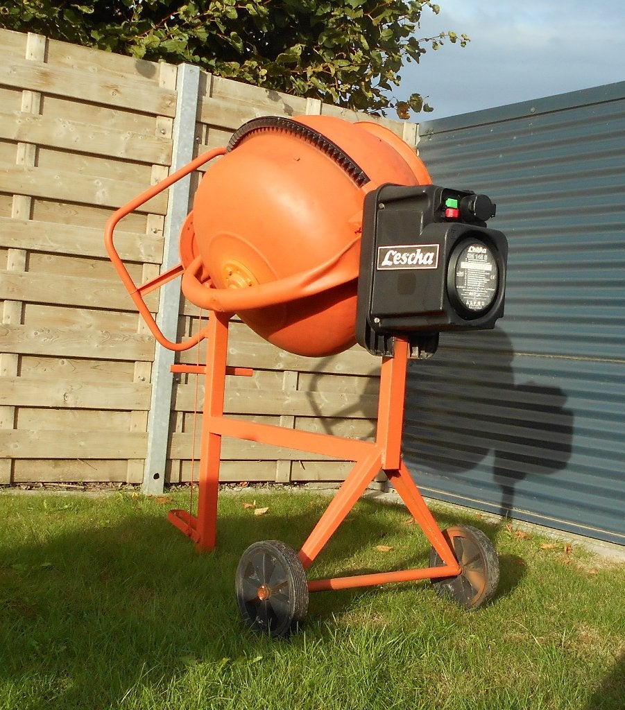 Betonmolen Lescha SM145S, Ophalen