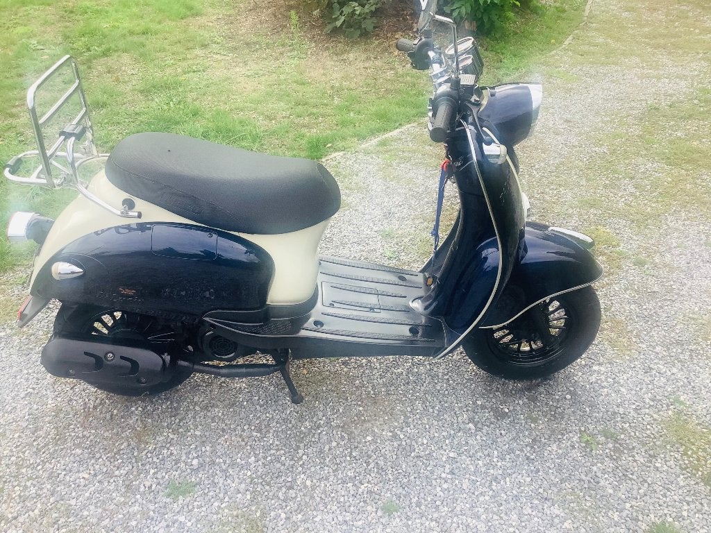 Retro scooter klasse B 2/2022 mooie staat, Fietsen en Brommers, Neco, Ophalen of Verzenden, Benzine, 50 cc
