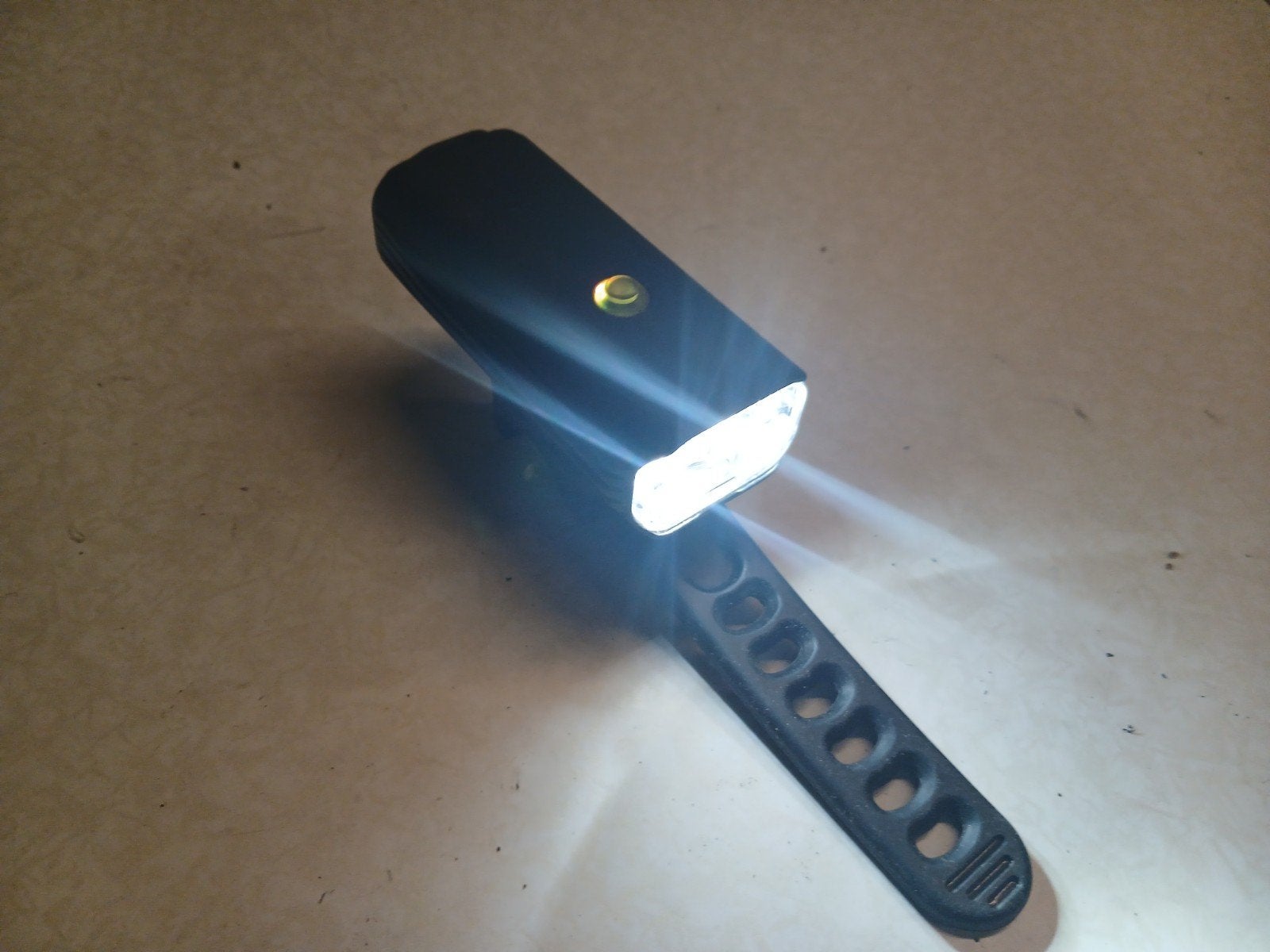 Lezyne 1300XXL Macro Drive LED lamp, Ophalen of Verzenden