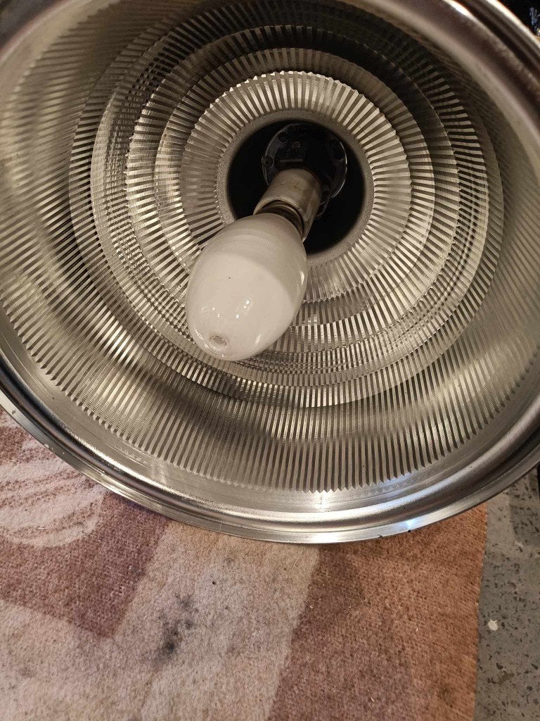 industriële lamp, Ophalen