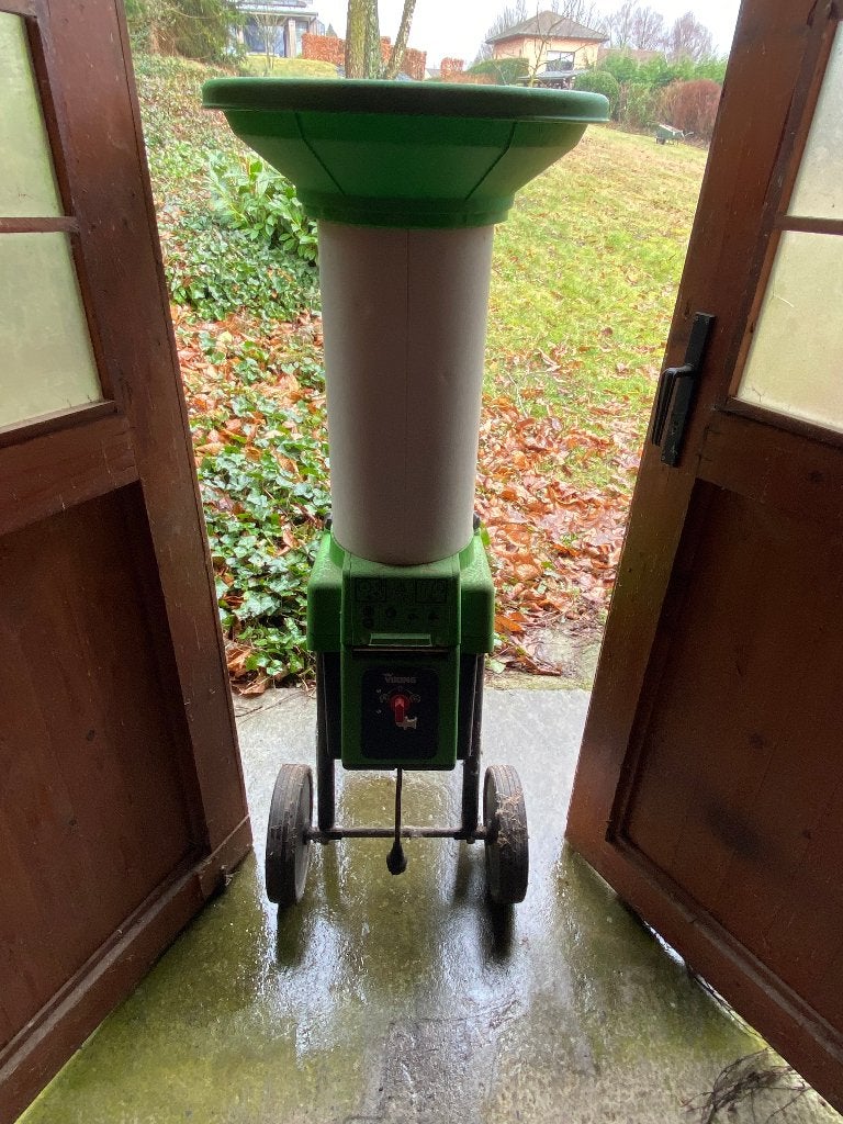 versnipperaar, Ophalen, Met opvangbak, Elektrisch, Gebruikt