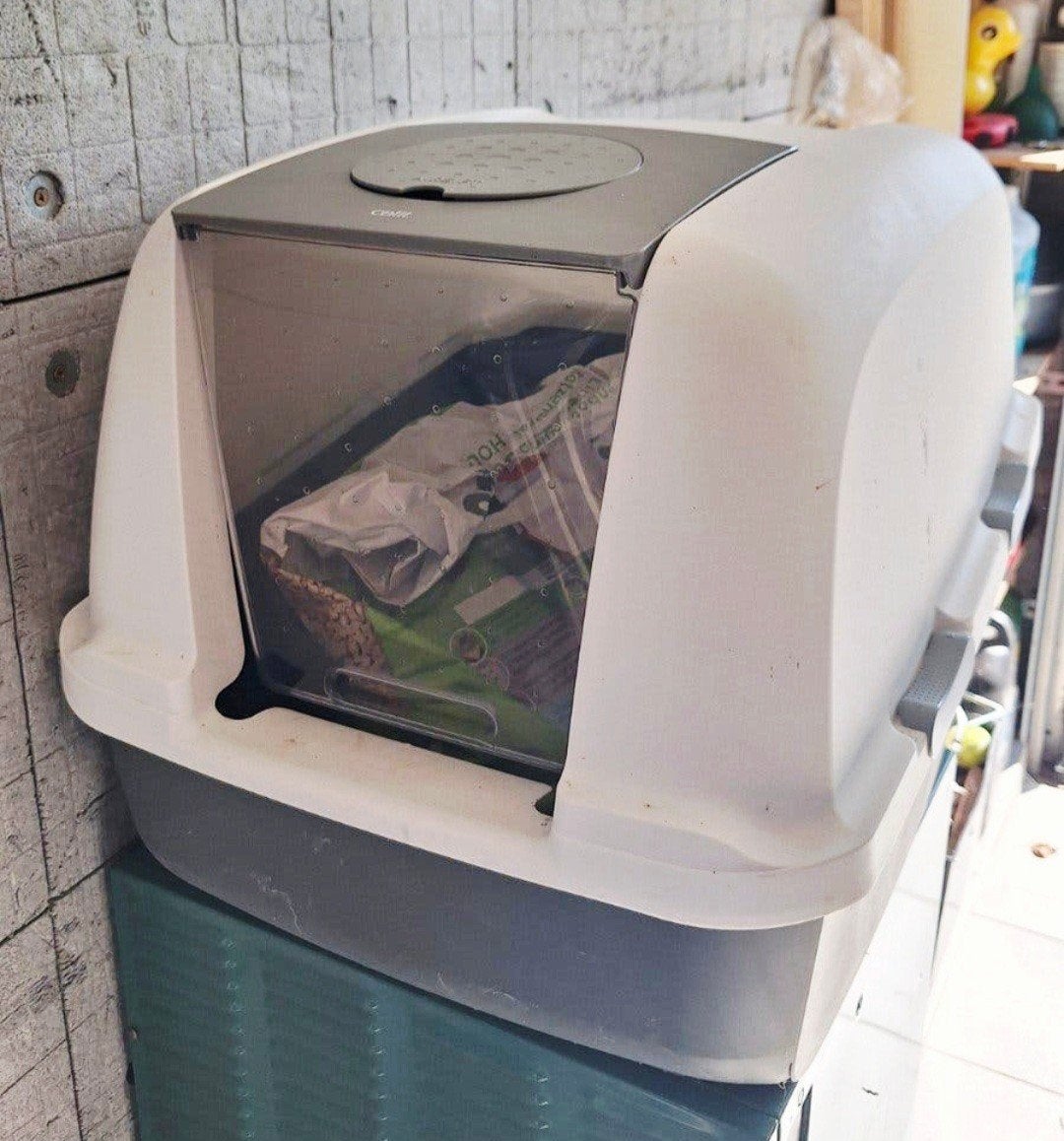 Litière chat comme neuve avec filtre neuf, Animaux & Accessoires, Enlèvement