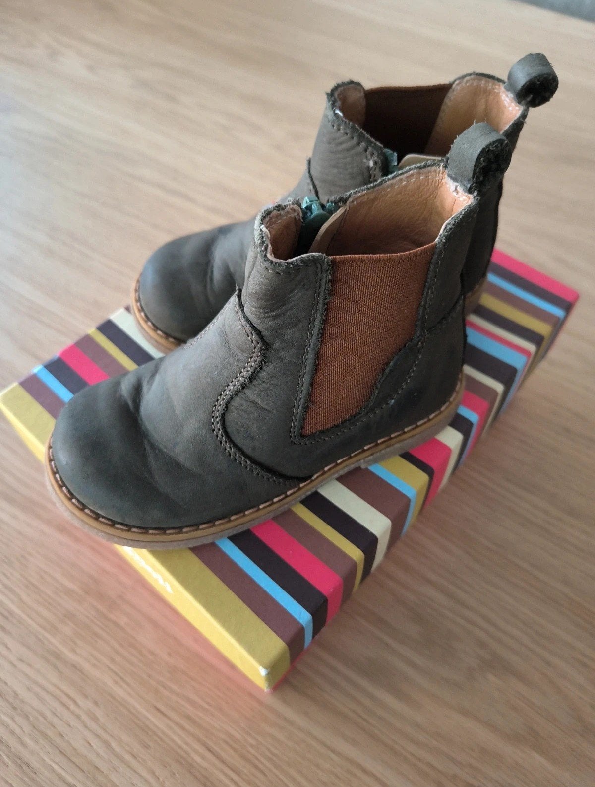 schoenen leer kaki maat 23 enkellaarzen Romalgoli, Enfants & Bébés, Envoi, Chaussures