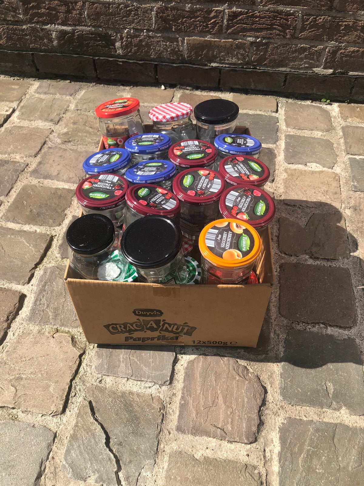 Volle doos (2 lagen) met lege bokalen van confituur, Huis en Inrichting, Ophalen, Zo goed als nieuw