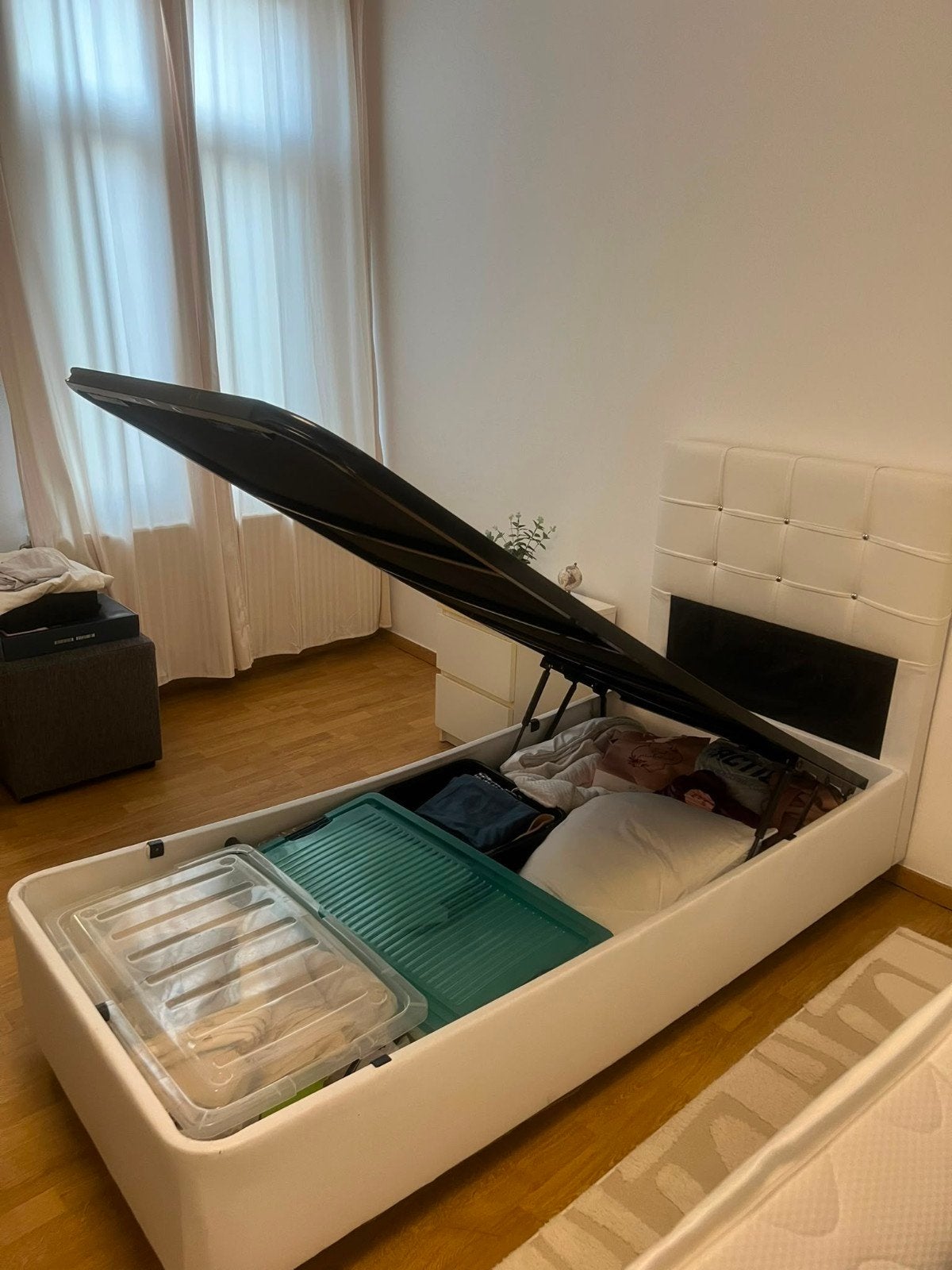 Bed 90x200 met opbergruimte, Elektronische apparatuur, Zonnebanken en Gezichtsbruiners, Ophalen