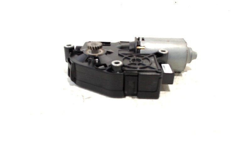 Motor open dak BMW 5 serie, Onderdelen@venauto.nl, Van der Ven Autorecycling B.V., Gebruikt, Ettenseweg 76, 4706 PB Roosendaal, The Netherlands