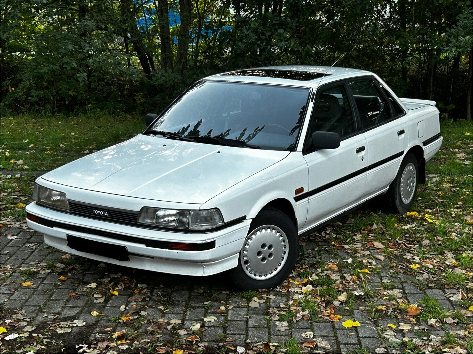 1990 Toyota Camry - 2.0L Benzine - 98.000KM - OLDTIMER, Auto's, Voorwielaandrijving, 1998 cc, Elektrische ramen, 4 cilinders