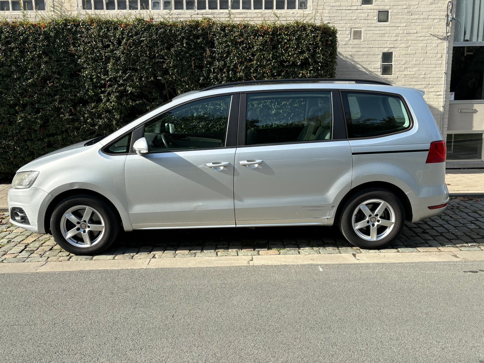 Seat alhambra automaat- benzine- panoramisch dak, Auto's, Automaat, Stof, 110 kW, 5 zetels