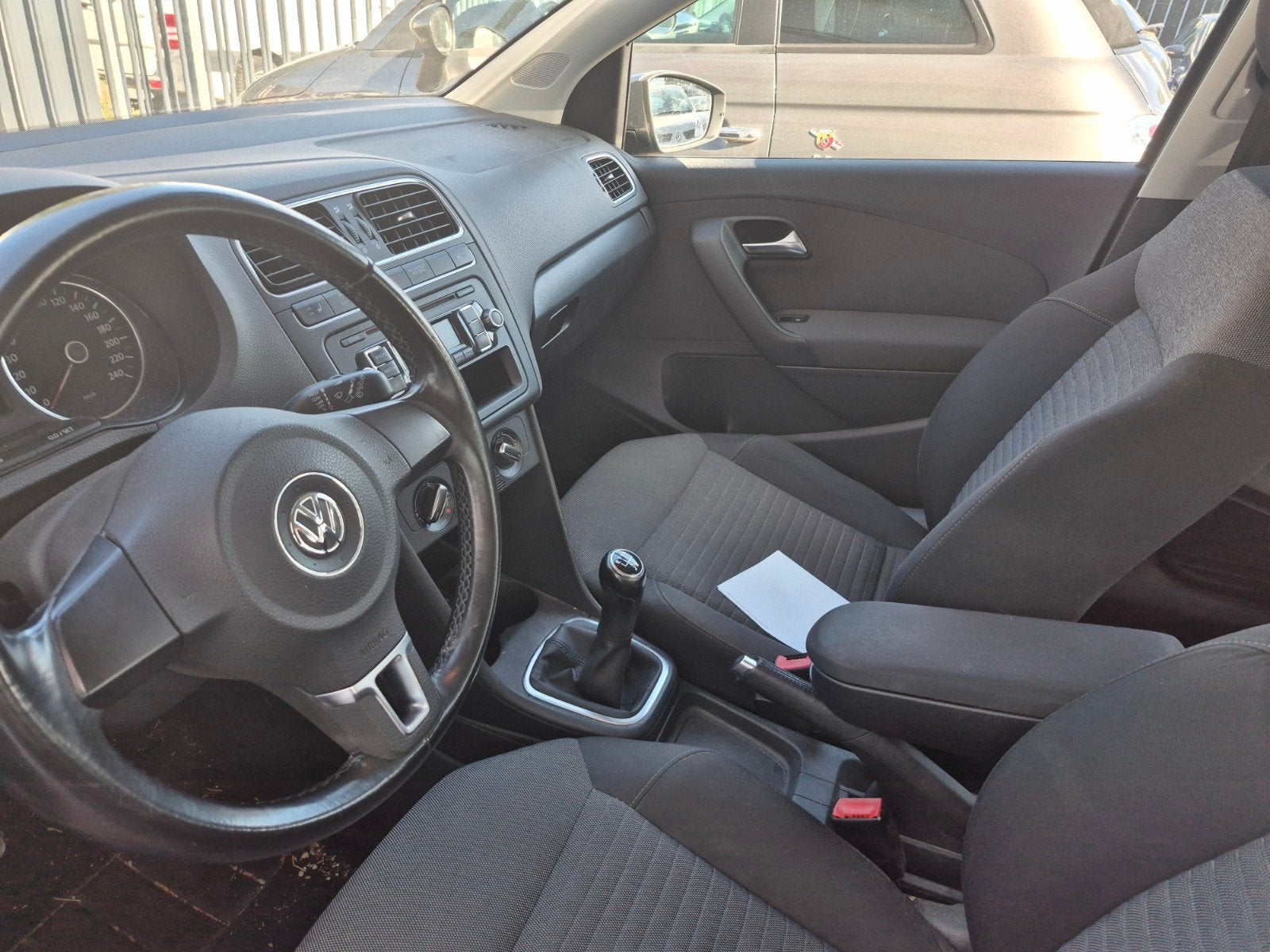 vw polo année 2010 1.2 essence 170000 km 5250 euro, Auto's, Bedrijf, Polo, Te koop, Benzine