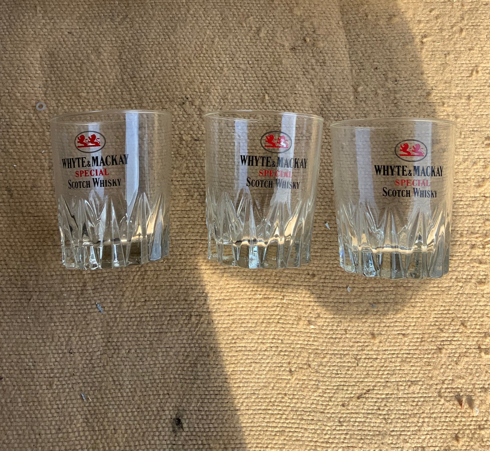 Trio , Whyte and Mackay, Ophalen, Zo goed als nieuw