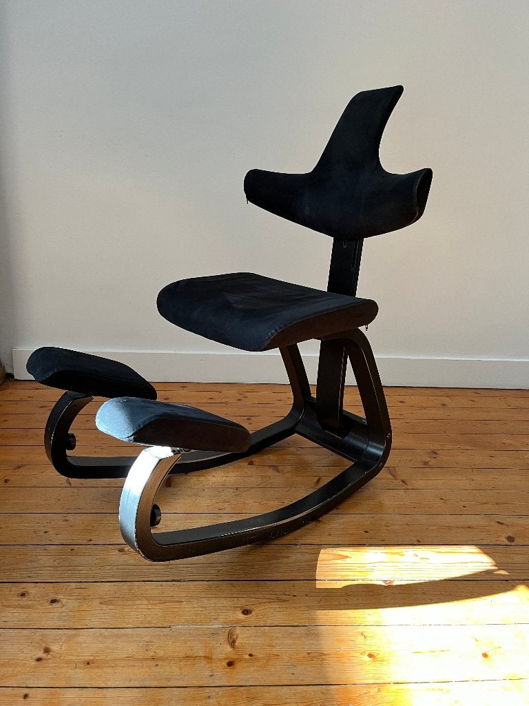 Ergonomische zitstoel - Variér  - ThatsitTM by Peter Opsvik, Huis en Inrichting, Stoelen, Ophalen, Ergonomisch, design, Twee, Zwart