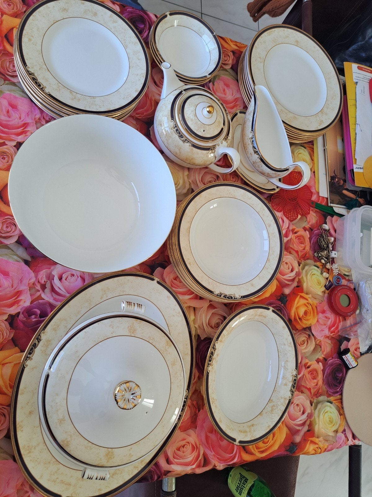 Servies Wedgwood Cornucopia 8 delig, Ophalen