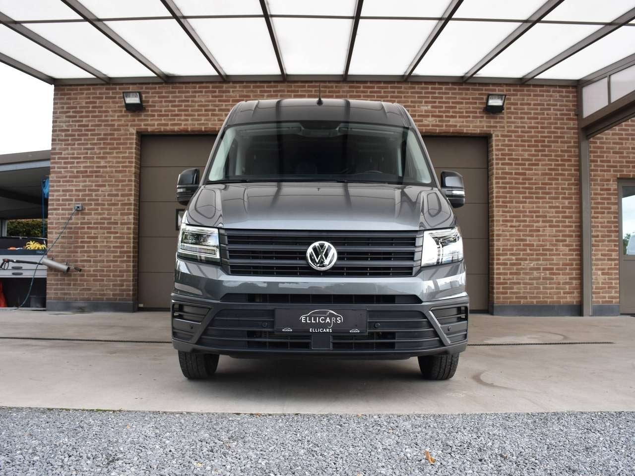 Volkswagen Crafter 2.0 CR TDI L3H3 / AUTOMAAT / 3 TON SLEEP, Auto's, Zwart, 131 kW, Bedrijf, Diesel