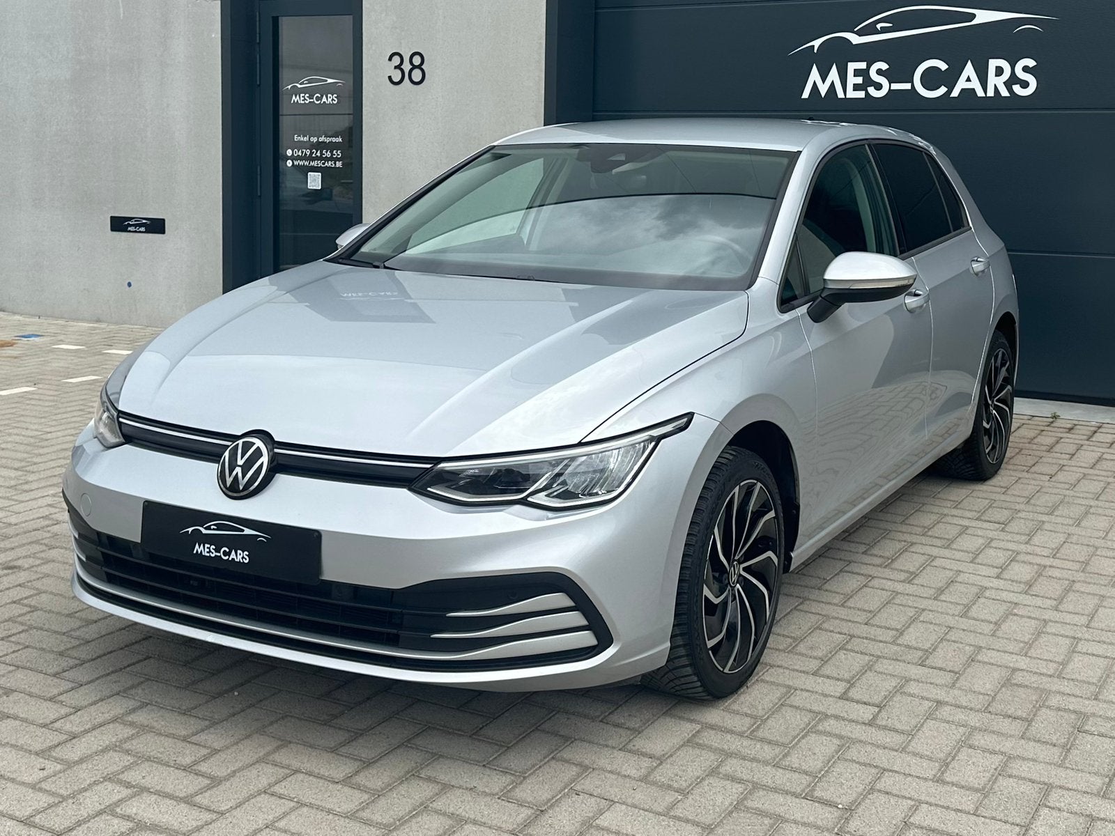 Volkswagen Golf 8 2.0TDI DSG / Alcantara - Led Full 2022, Argent ou Gris, Euro 6, Entreprise, https://public.car-pass.be/vhr/bd5451dd-5dd3-4240-8845-2371fe551f35