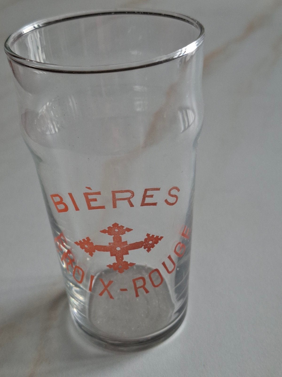 Très ancien verre à biere Croix Rouge, Enlèvement ou Envoi