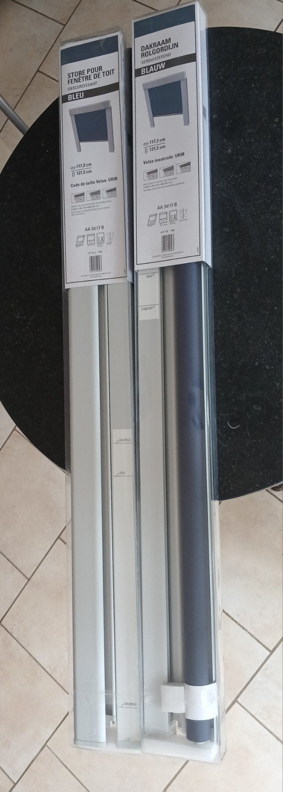 2 Stores compatibles Velux UK 08 117,3x121,5cm, Neuf, Enlèvement, Bleu, 117 cm