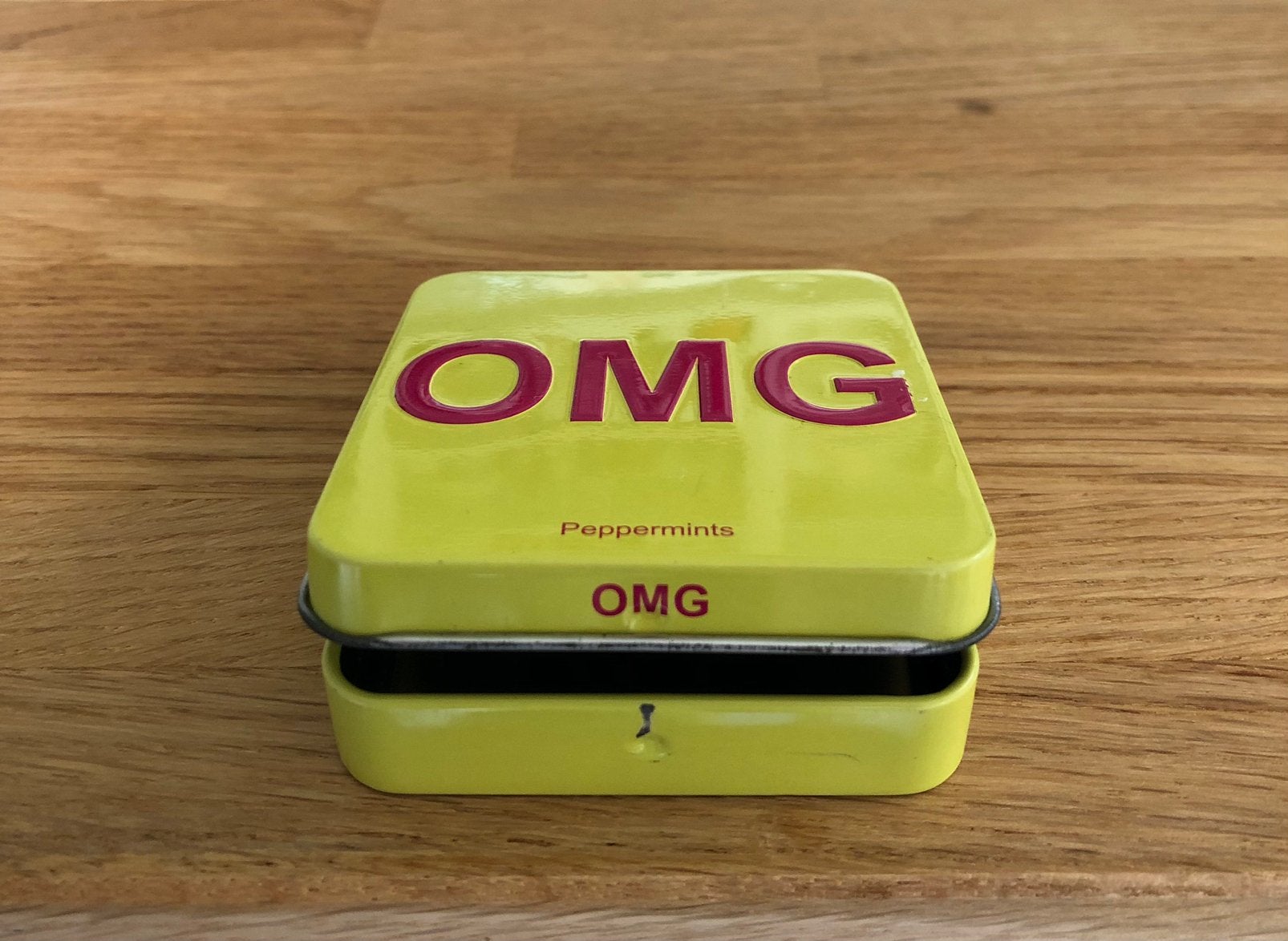 vierkant blikken doosje OMG Mints, Verzamelen, Ophalen of Verzenden, Gebruikt, Overige, Overige merken