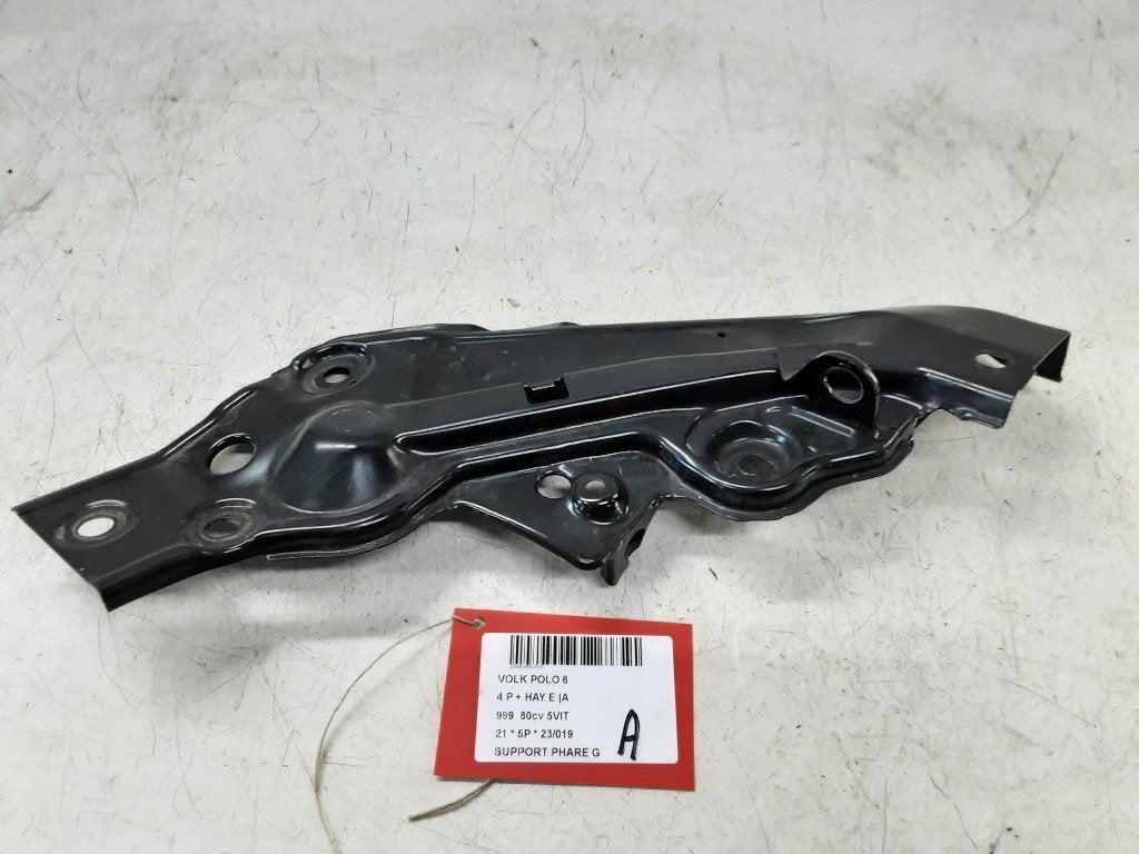 KOPLAMP HOUDER LINKS Volkswagen Polo VI (AW1) (2G0805931C), Gebruikt, Volkswagen, Mevr. I. Hauben, Rue de l'Espoir 34 34
4030  GRIVEGNÉE, BE
