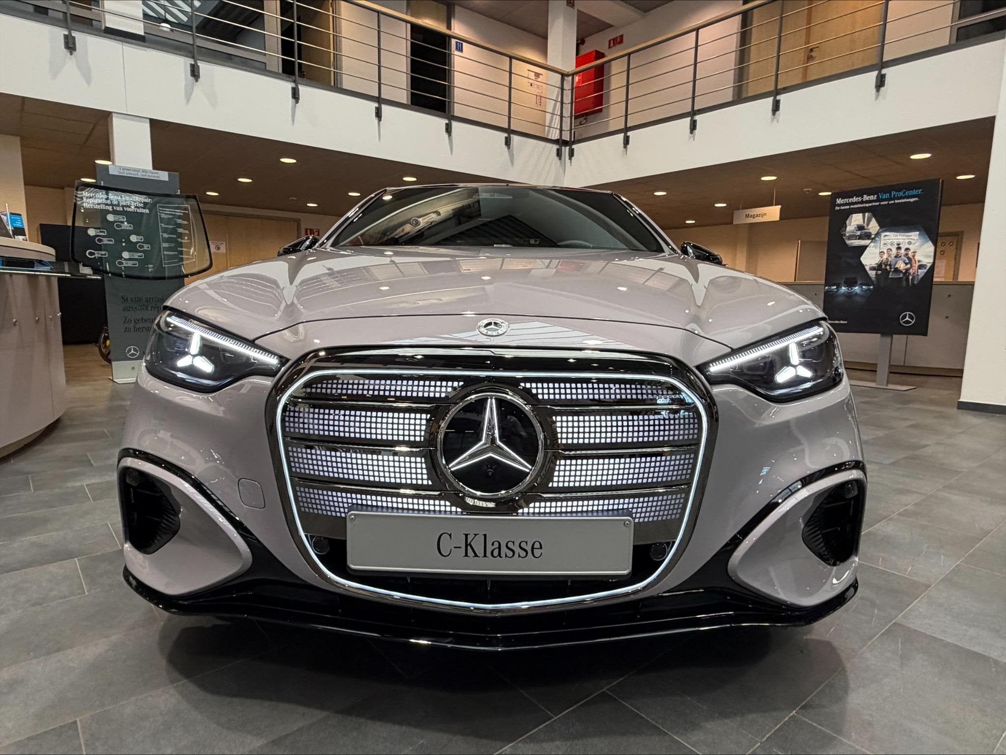Mercedes-Benz C-Klasse C 400 4MATIC AMG Line (automatique), Autos, Neuf, Argent ou Gris, Achat, 2460 kg