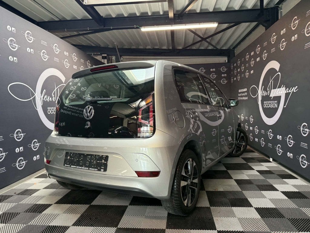 VOLKSWAGEN UP, Autos, Argent ou Gris, Achat, Entreprise, Boîte manuelle
