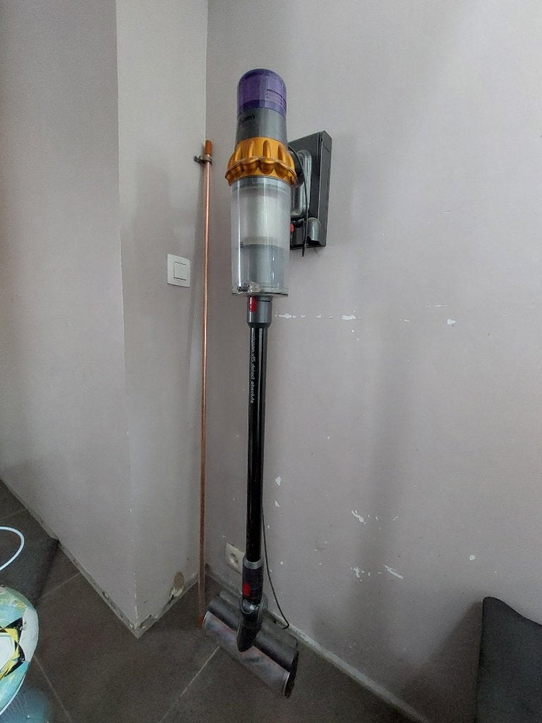Dyson V15 DETECT ABSOLUTE, Electroménager, Réservoir, Aspirateur balai, Enlèvement, Puissance d'aspiration réglable