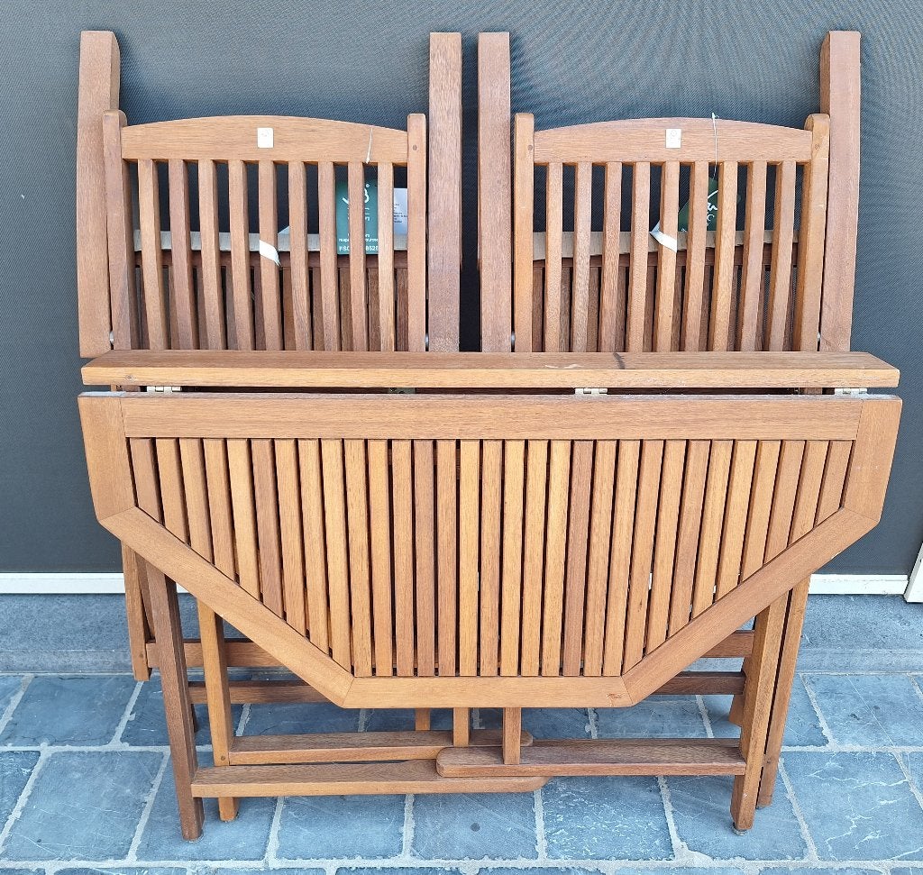 Inklapbare tuintafel met 2 tuinstoelen in hardhout, Tuin en Terras, Tuintafels, Ophalen, Zo goed als nieuw, Teakhout