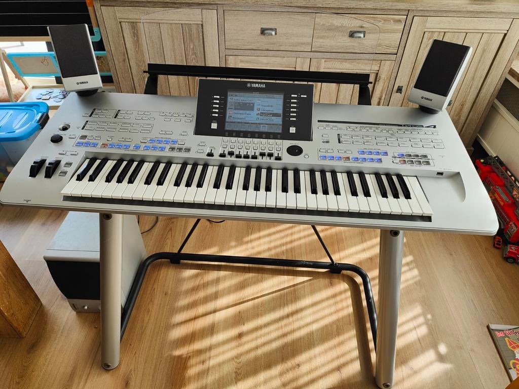 Yamaha Tyros 4 XXL, Ophalen