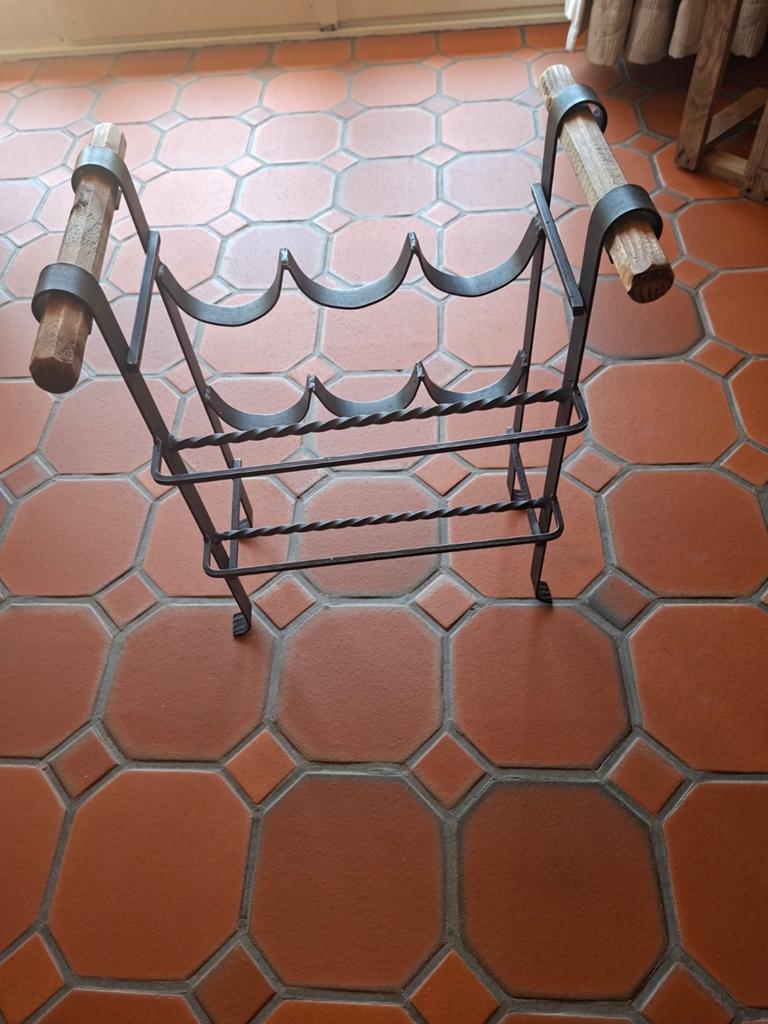 Support années 80 pour bouteilles en bois et fer forgé, Enlèvement, Bois