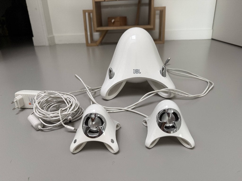 JBL 2.1 Desktop speakers wit, Computers en Software, Pc speakers, Ophalen of Verzenden, Zo goed als nieuw, Audiokanaal 2.1, Jbl