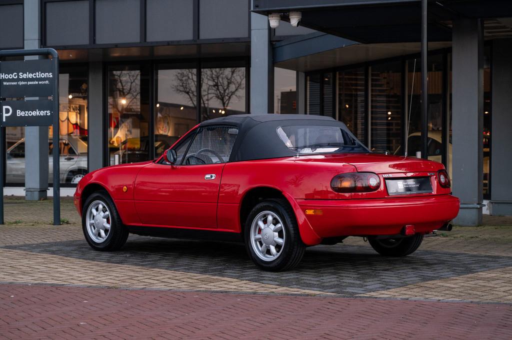 Mazda MX-5 1.6i (bj 1995), Stof, Zwart, Cabriolet, Bedrijf