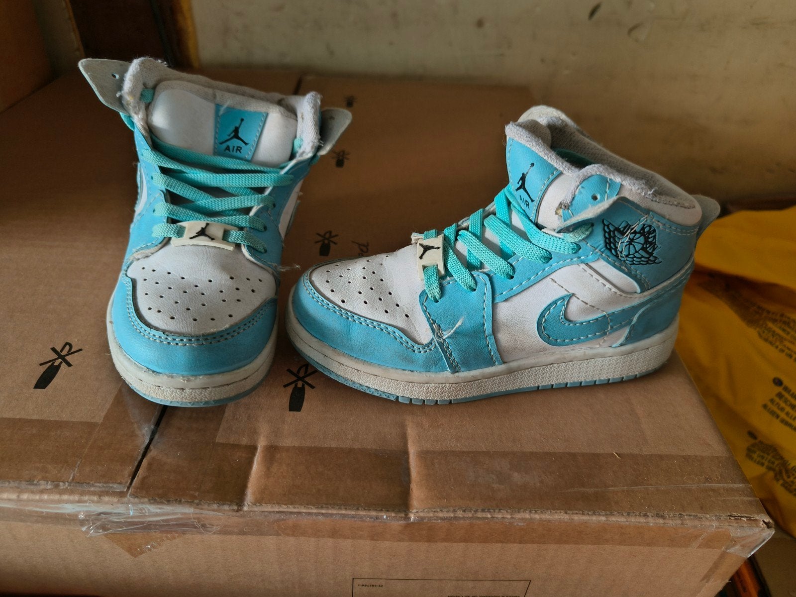 Nike air maat 31, Kinderen en Baby's, Kinderkleding | Schoenen en Sokken, NIKE, Gebruikt, Schoenen, Ophalen of Verzenden