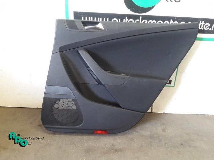 Revêtement portière 4portes arrière droite d'un Volkswage, Autos : Pièces & Accessoires, -, 3 mois de garantie, Utilisé, -