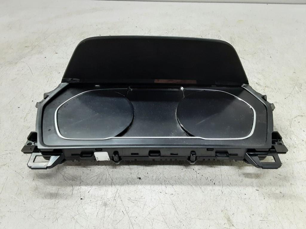 KM TELLER BMW 1 serie (F40) (01-2019/-) (5A48CC3), Gebruikt, Mevr. I. Hauben, BMW, Rue de l'Espoir 34 34
4030  GRIVEGNÉE, BE