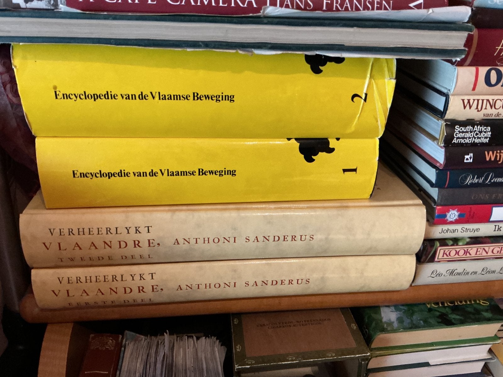 2 dikke encyclopédieen, Boeken, Ophalen, Zo goed als nieuw