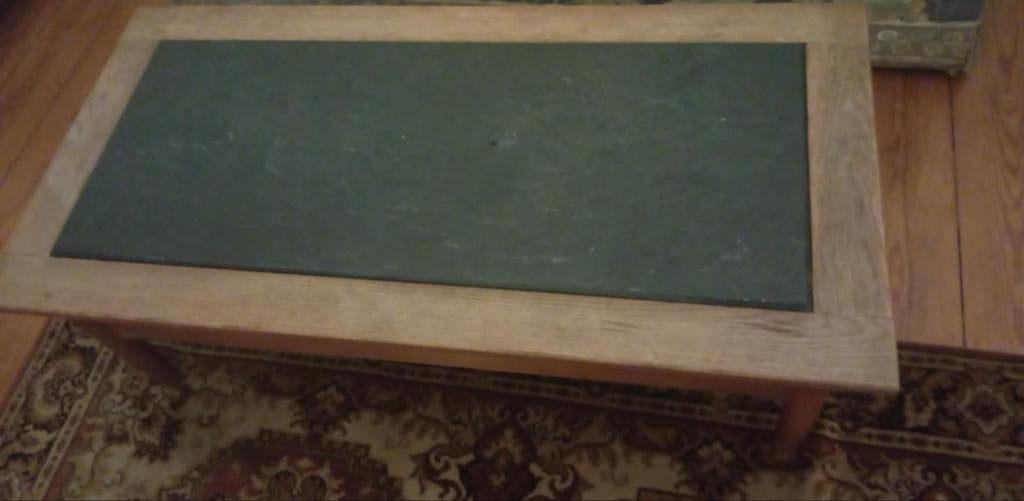 Table de salon en chêne et plateau central en marbre., Chêne, Moins de 50 cm, Comme neuf, Enlèvement