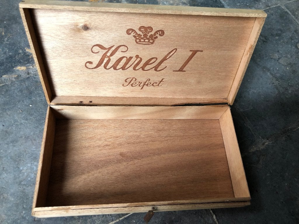 boîte à cigares vide Karel I Perfect, Enlèvement ou Envoi