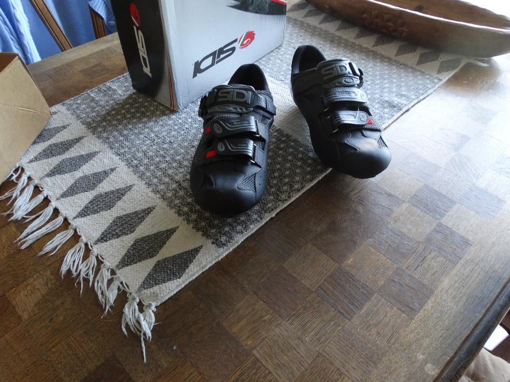 chaussures cycliste, Enlèvement, Neuf, Chaussures