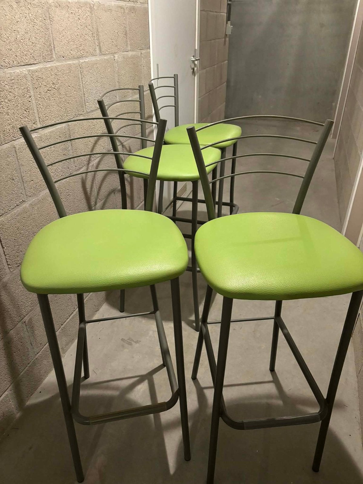 4 hoge keukenstoelen merkt perfecta, Maison & Meubles, Tabourets de bar, Enlèvement, Comme neuf