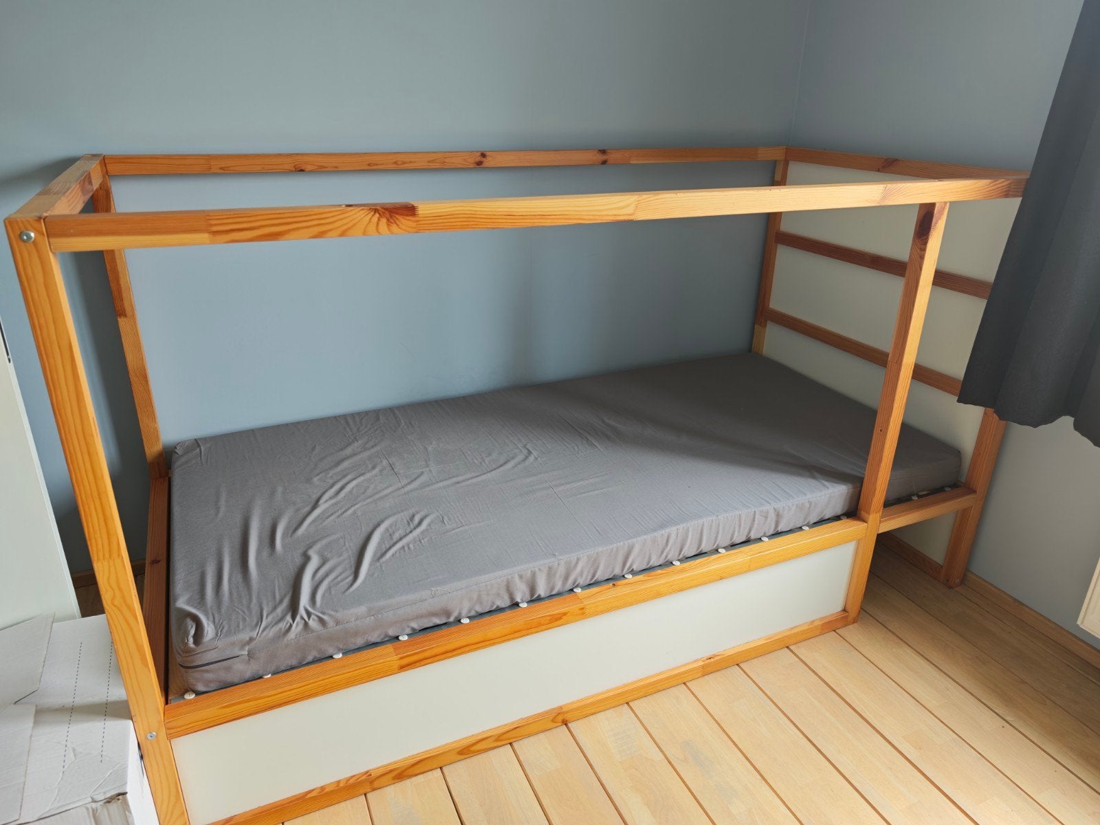 Kinderbed KURA ikea 2-in-1 goede staat + matras, Ophalen, Stapelbed