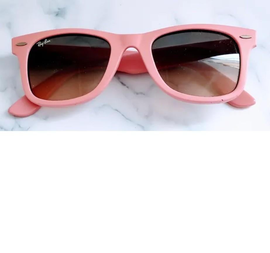 Roze Ray Ban Wayfarer, Zonnebril, Ophalen of Verzenden, Zo goed als nieuw, Ray-Ban