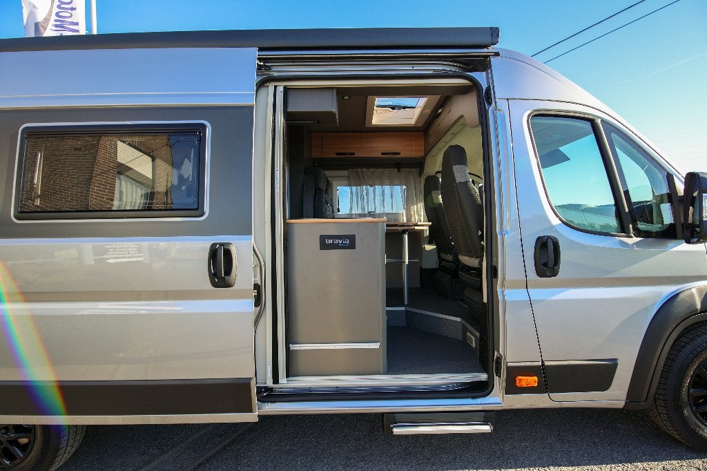 Bravia Mobil | Pure 63 | 180pk Automaat | Nieuw, Buscamper of Camperbus, 6 tot 7 meter, Bedrijf, Diesel