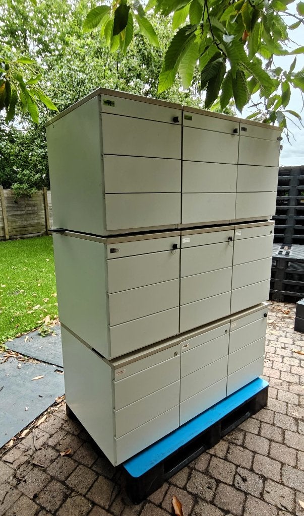 9 stalen ladeblokken voor bv werkbank berging garage hobby, Huis en Inrichting, Kasten | Roldeurkasten en Archiefkasten, Zo goed als nieuw